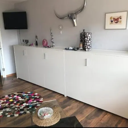 Apartment Cs *